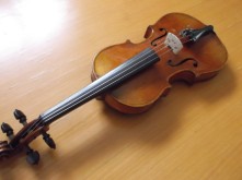 Delipped ¾ violin top off repairs 39
